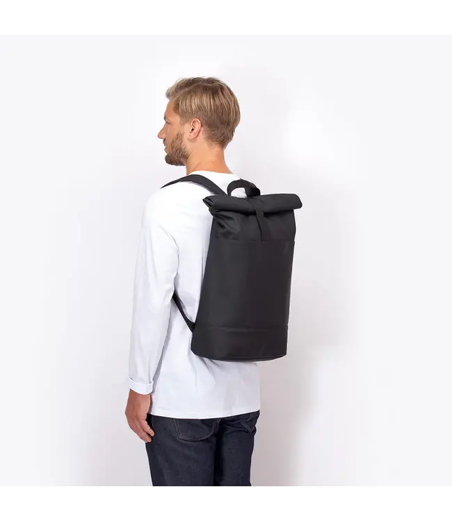 Ucon Acrobatics Hajo Medium Noir