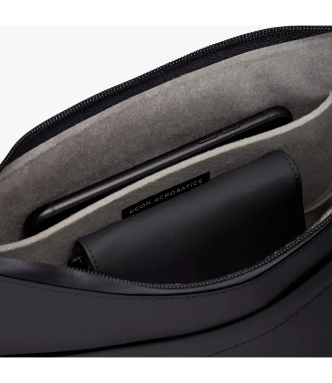 Ucon Acrobatics Alva Medium Noir