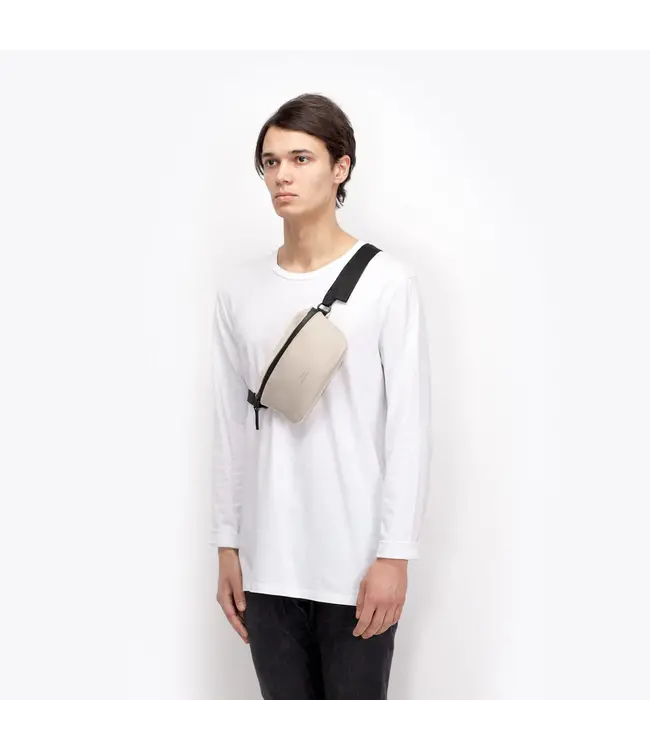 Ucon Acrobatics Jona Medium Light Sand