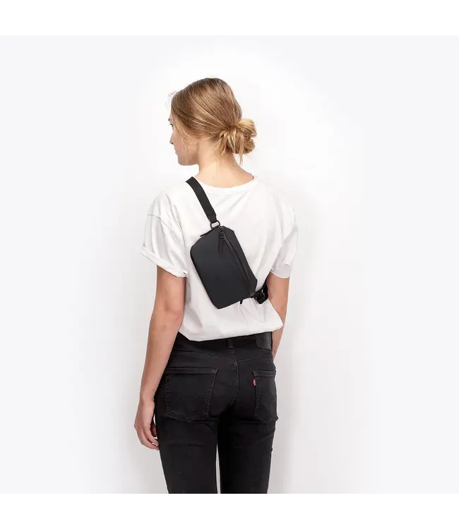 Ucon Acrobatics Jona Medium Noir