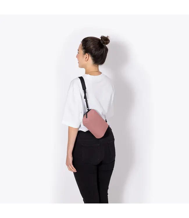 Ucon Acrobatics Ando Dark Pink