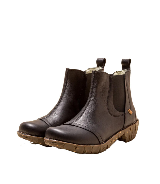 El Naturalista N158 YGGDRASIL Natural Grain Black
