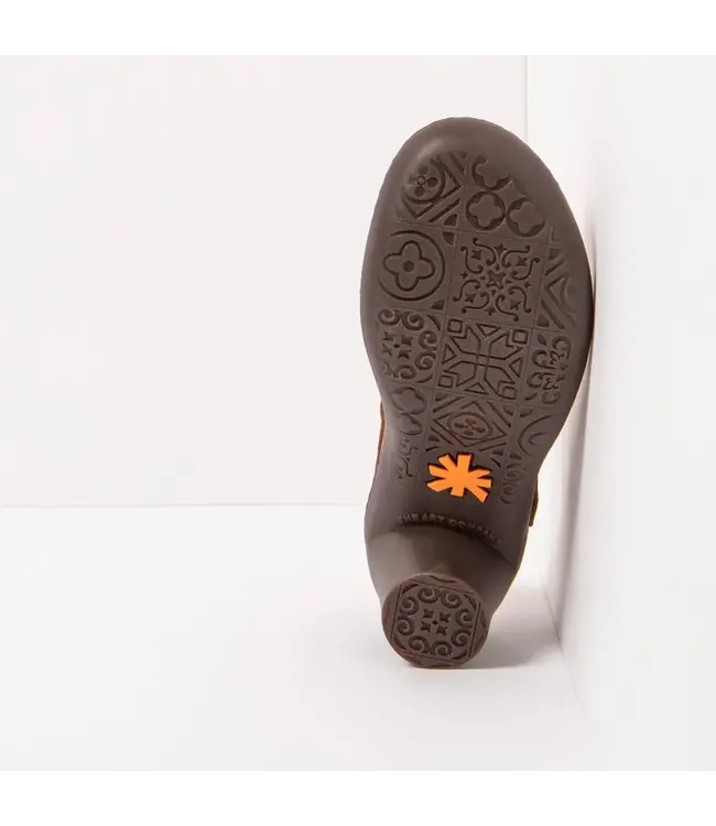 The ART Company Alfama 1440 Cognac