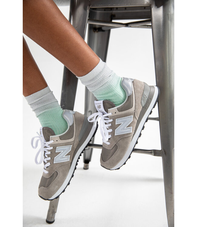 New Balance Women's 574 Grey / White