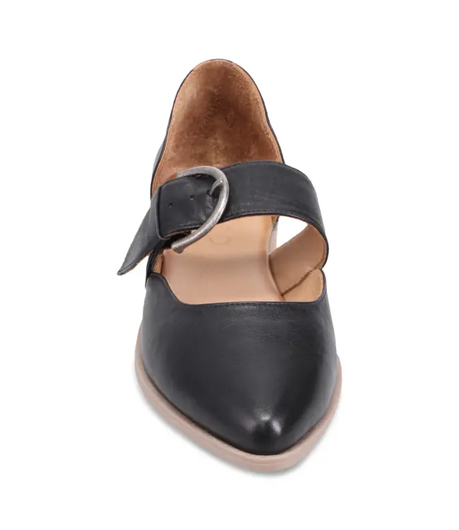 Bueno Brittany Flat Black
