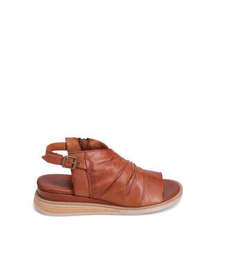 Miz Mooz Conor Brandy