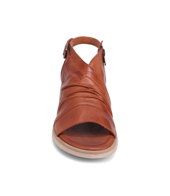 Miz Mooz Conor Brandy