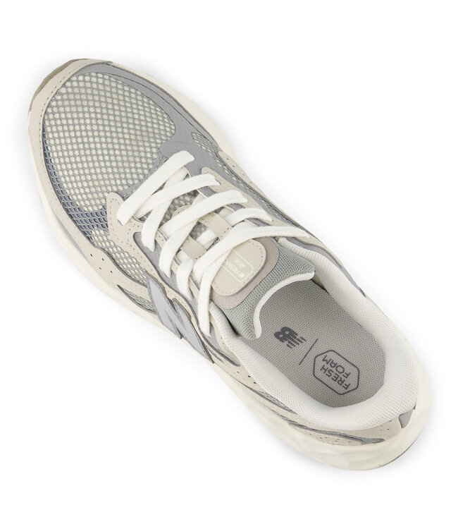 New Balance Fresh Foam Arishi v4 Tiralux Angora / Gris ardoise / Chantier naval