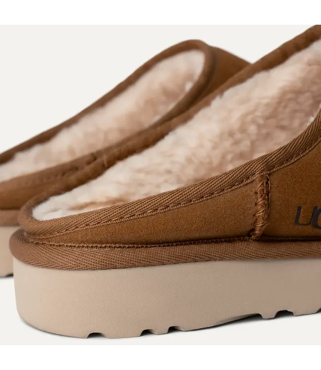 UGG Men's Classic Slip-On Chestnut