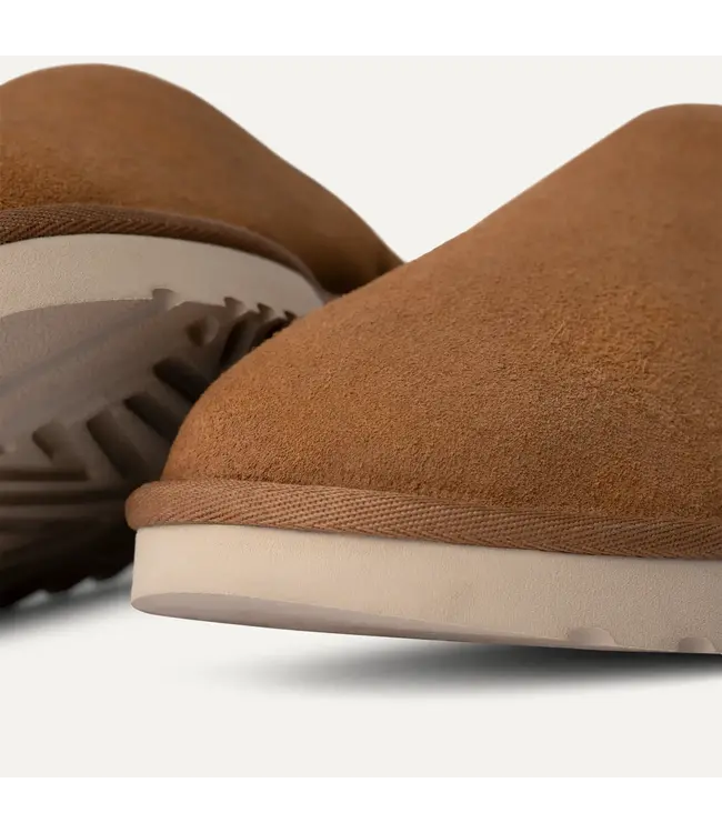 UGG Men's Classic Slip-On Chestnut