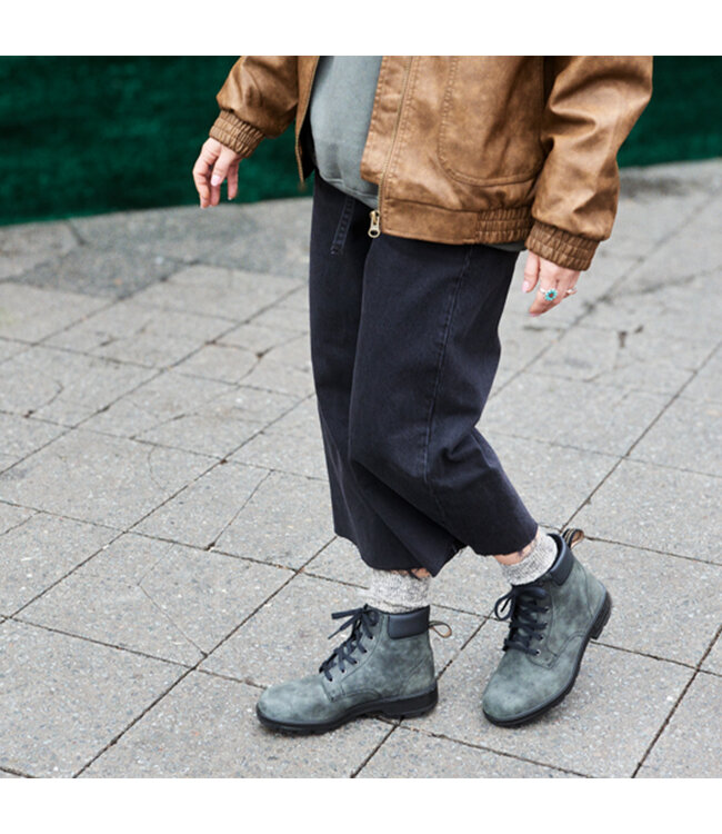 Blundstone 2427 Original Lace Up Rustic Black