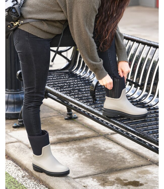 Bogs Hazel Mid Zip Taupe