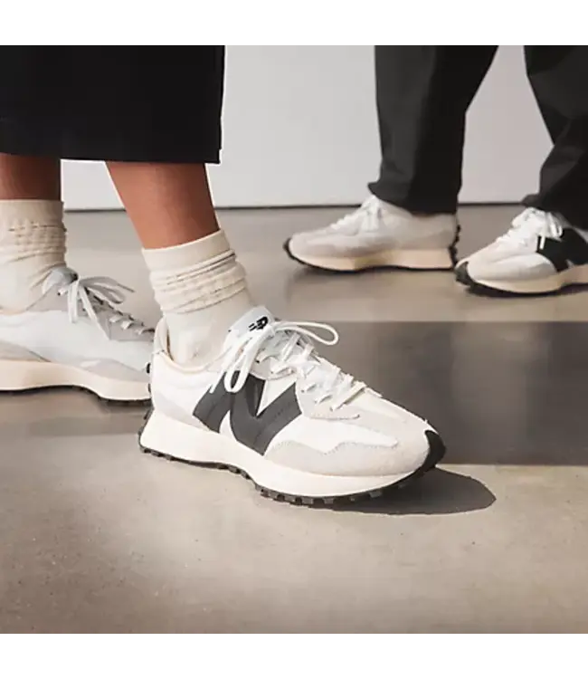 New Balance Women's - 327 Sea Salt / White