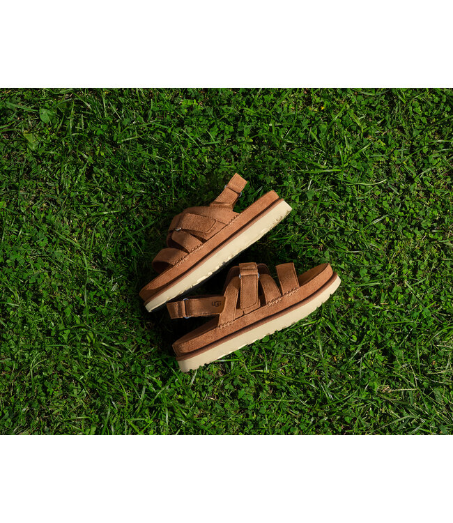 UGG Women's Goldenstar Gleam Chestnut