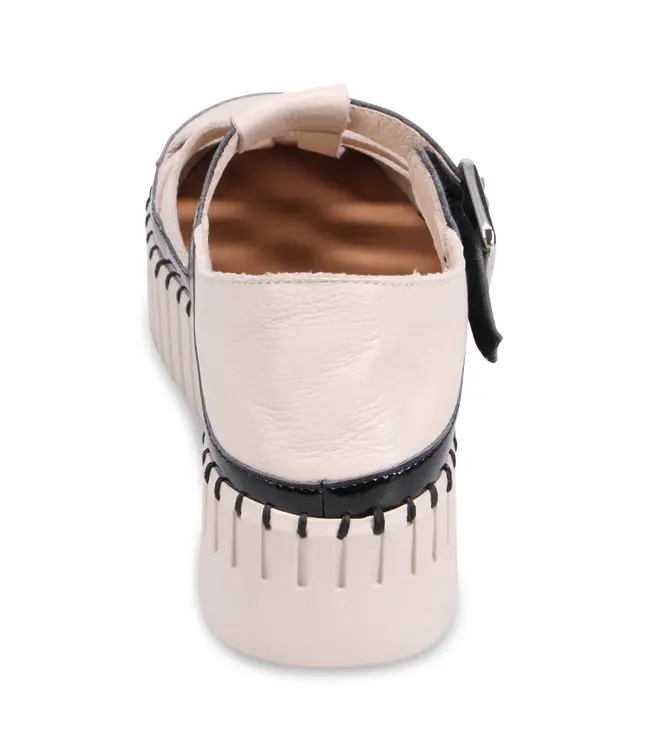 Django & Juliette Women's- Baytown Platform Sneaker Black / Almond