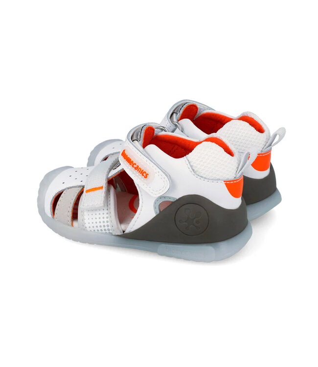 Biomecanics 262124 White