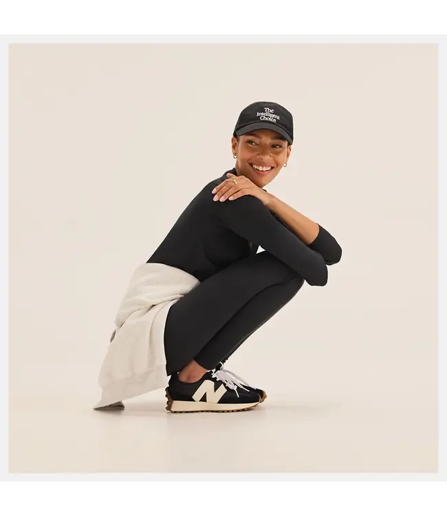New Balance Women's - 327 Black / White