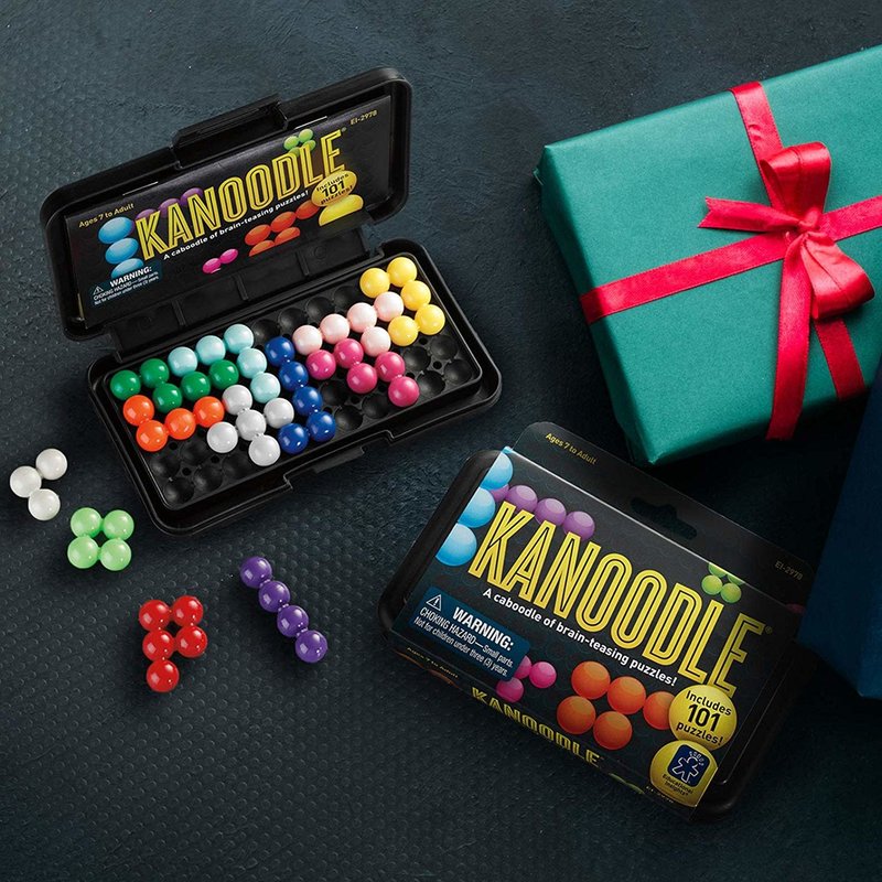 Educational Insights Kanoodle Game