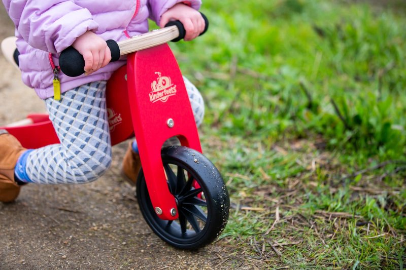 Kinderfeets Kinderfeets Tiny Tots Convertible Balance Bike Cherry Red
