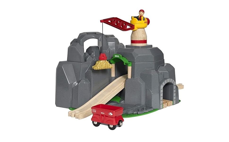 Brio Brio World Train Crane & Mountain Tunnel Set