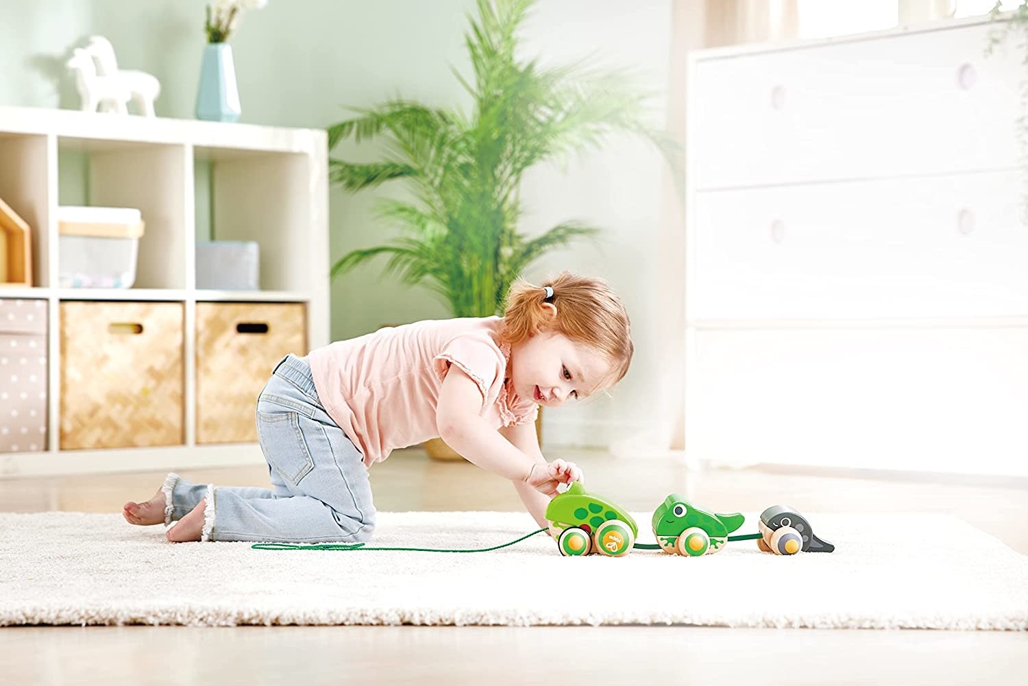 Hape Toys Hape Baby Pull-Along Frog Family