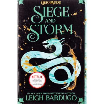 St. Martins Publishing The Shadow and Bone Trilogy Book 2 Siege and Storm