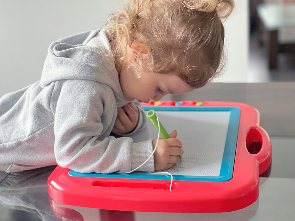 Pako Magnetic Drawing Board