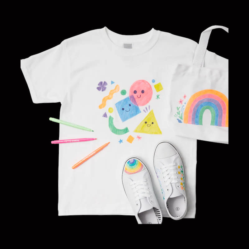 Ooly Fabric Doodlers Markers 12's