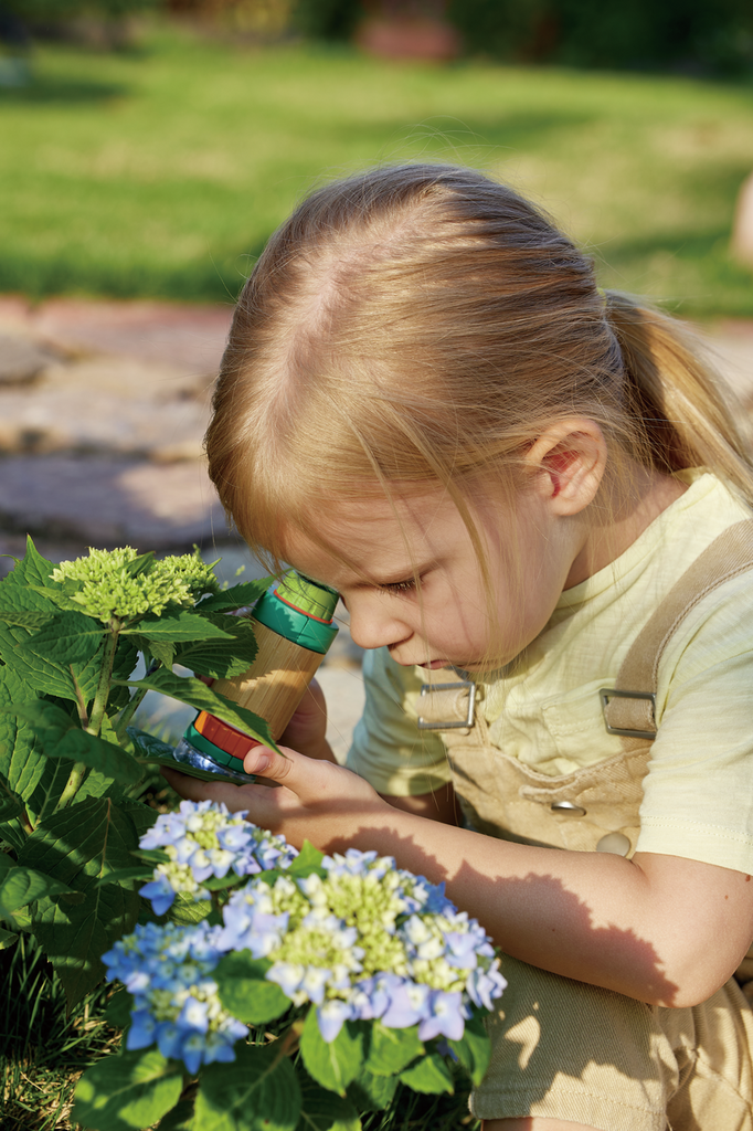 Hape Toys Hape Outdoor Field Microscope