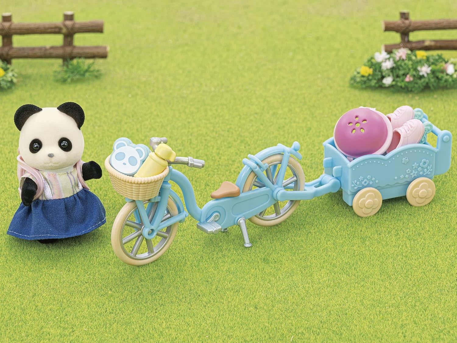 Calico Critters Calico Critters Cycle & Skate Set Panda Girl