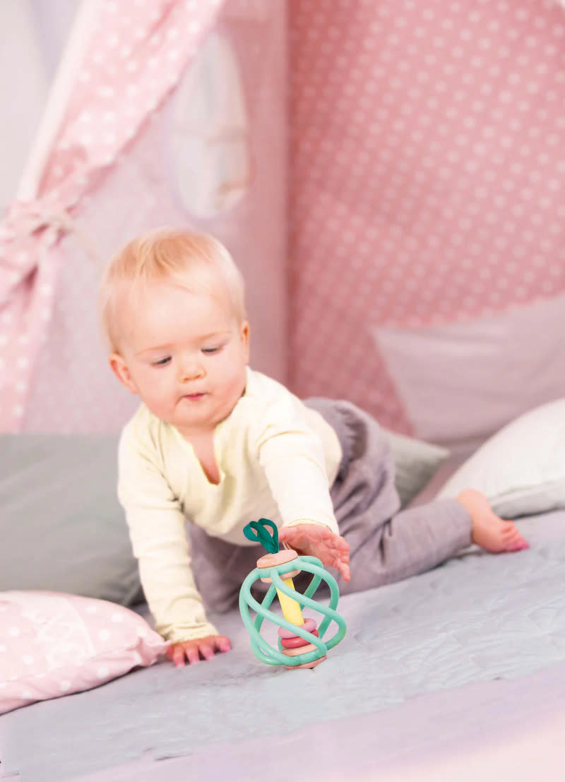 Hape Toys Hape Apple Grab Toy