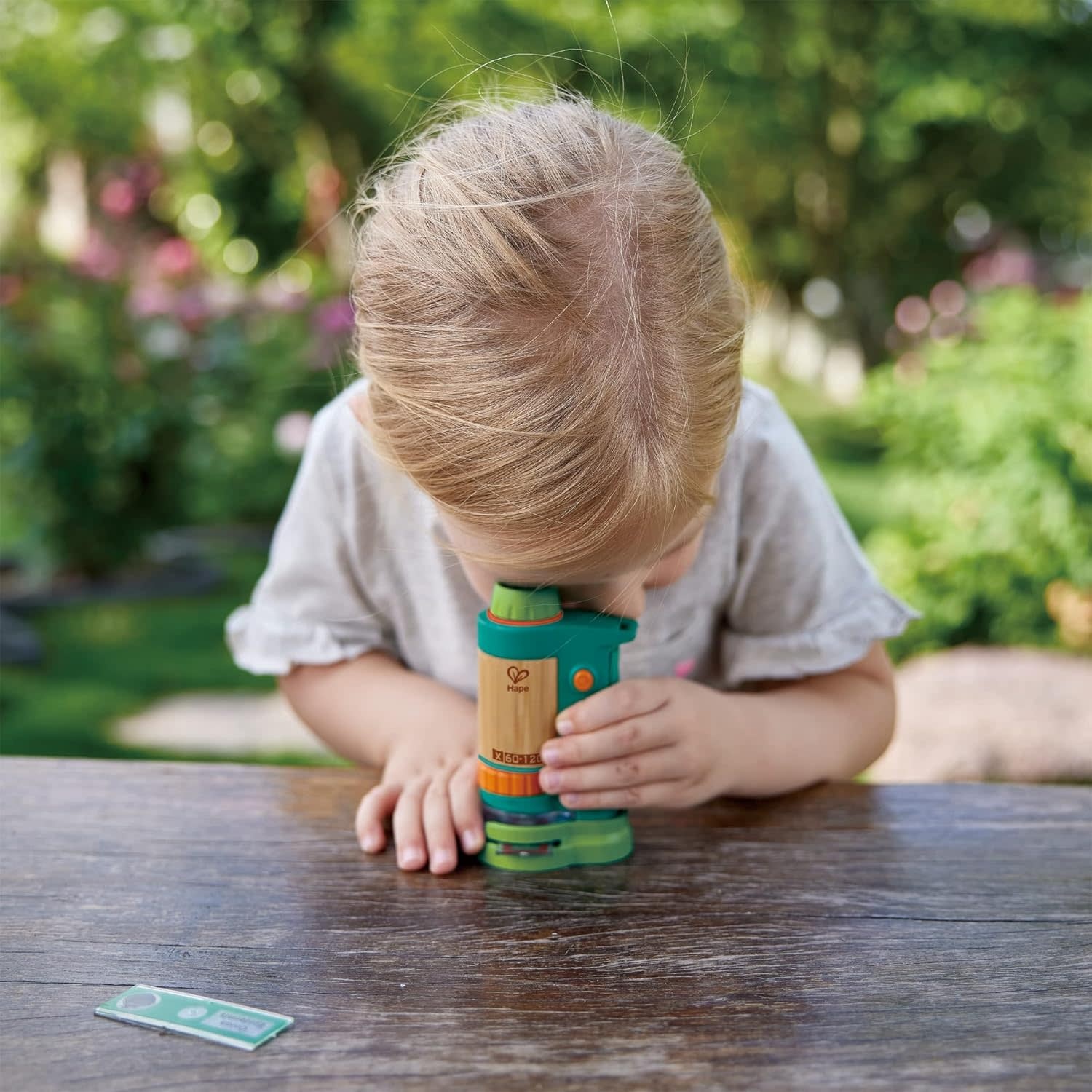 Hape Toys Hape Outdoor Field Microscope