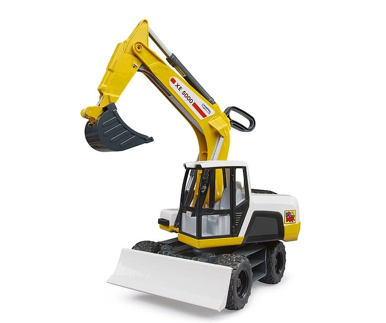 Bruder Bruder Roadmax Excavator