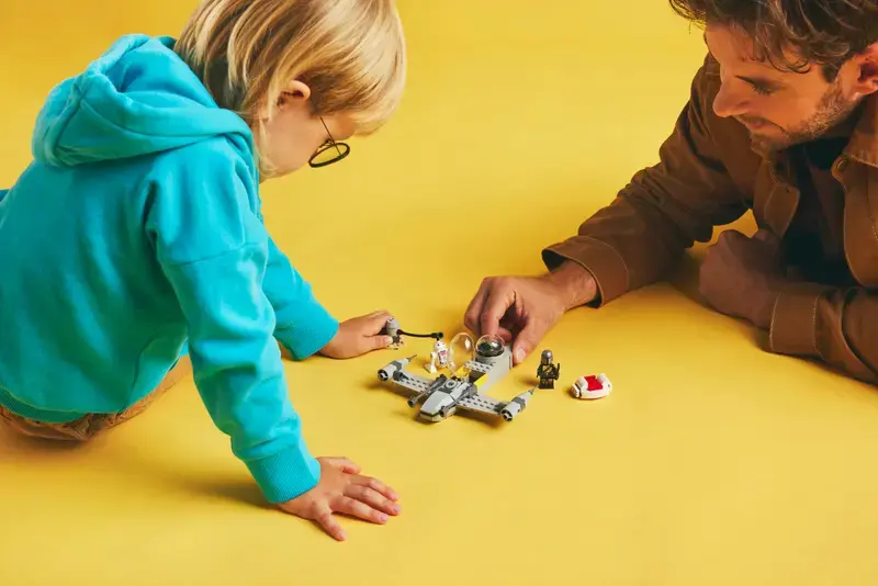 Lego Lego Star Wars Mando and Grogu's Starfighter