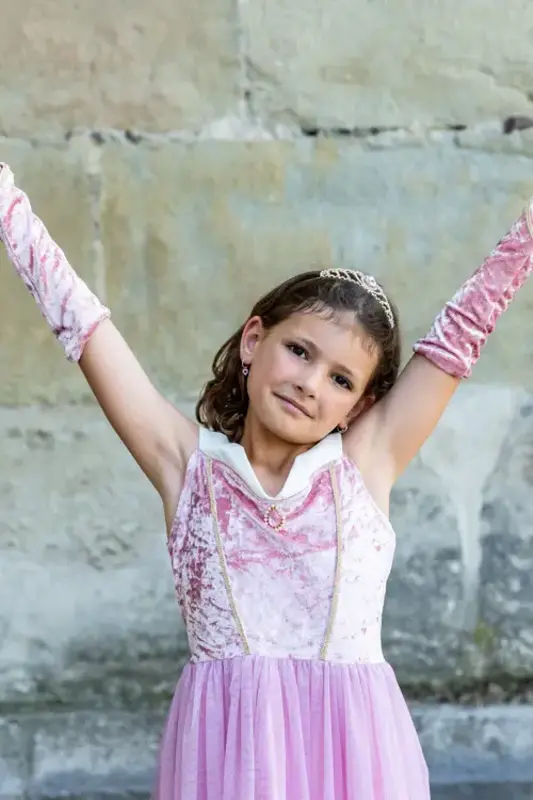 Great Pretenders Great Pretenders Velvety Soft Sleeping Sweetheart Princess Gown with Arm Warmers size 3-4