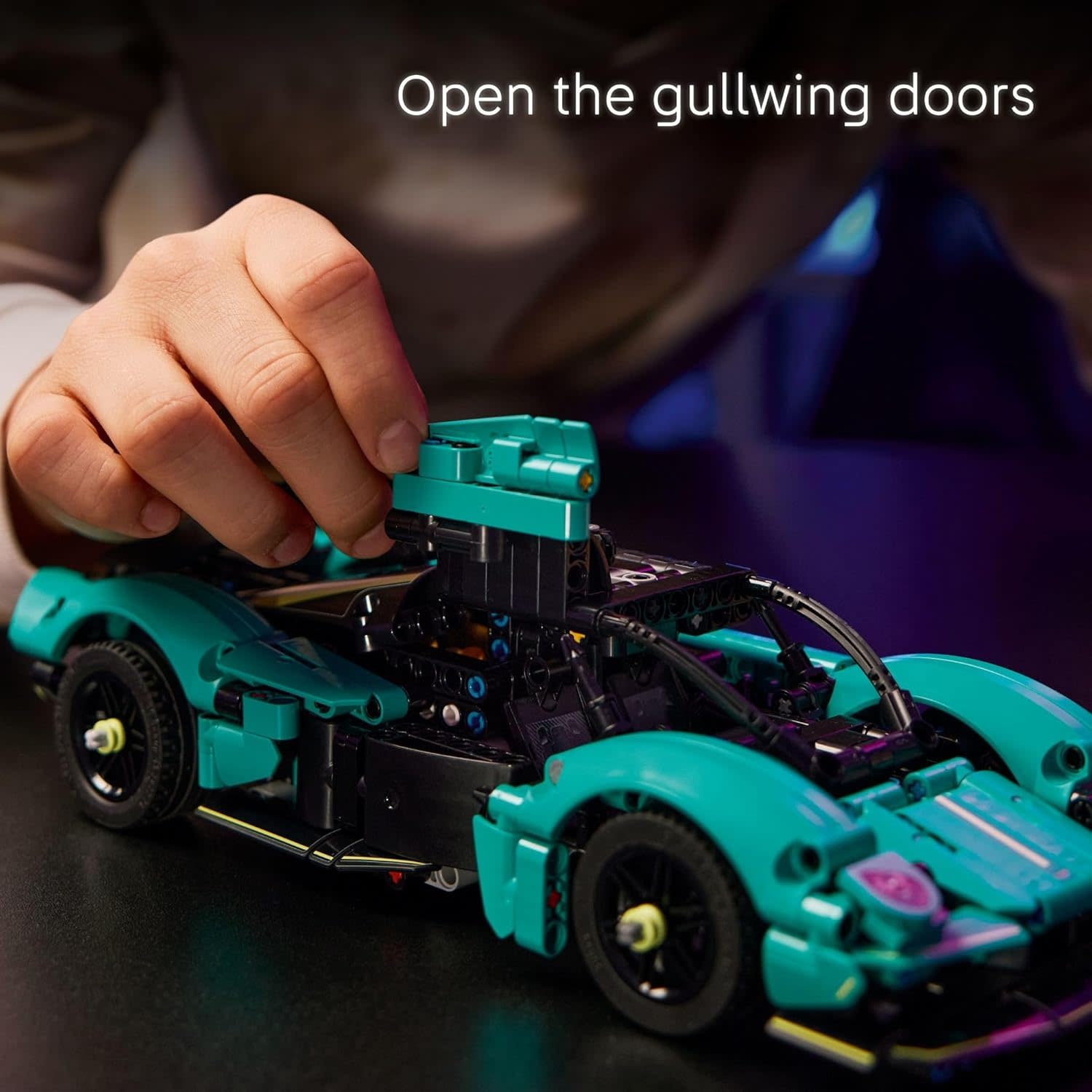 Lego Lego Technic Aston Martin Valkyrie