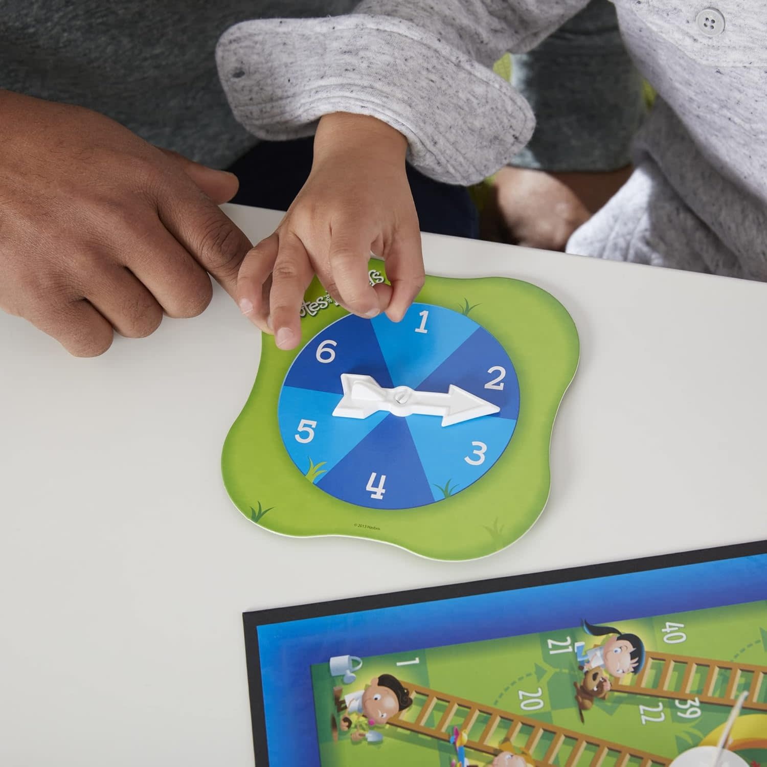 Hasbro Hasbro Game Chutes & Ladders Refresh