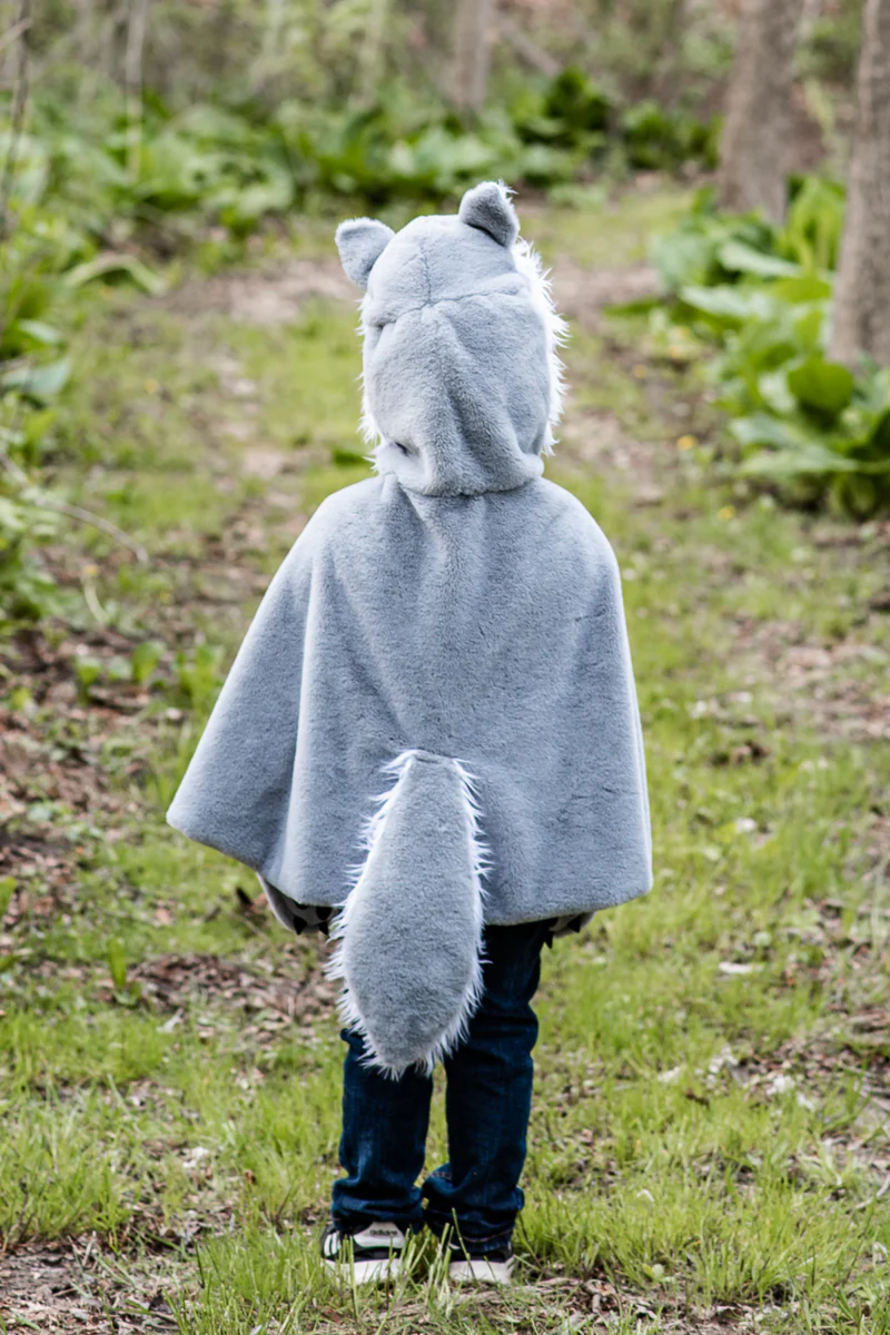 Great Pretenders Woodland Storybook Wolf Cape Size 4-6