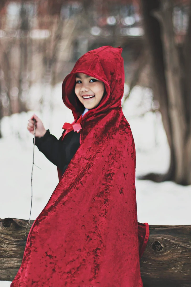 Great Pretenders Little Red Riding Hood Cape Size 5-6