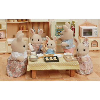 Calico Critters Calico Critters Family Milk Rabbit Family