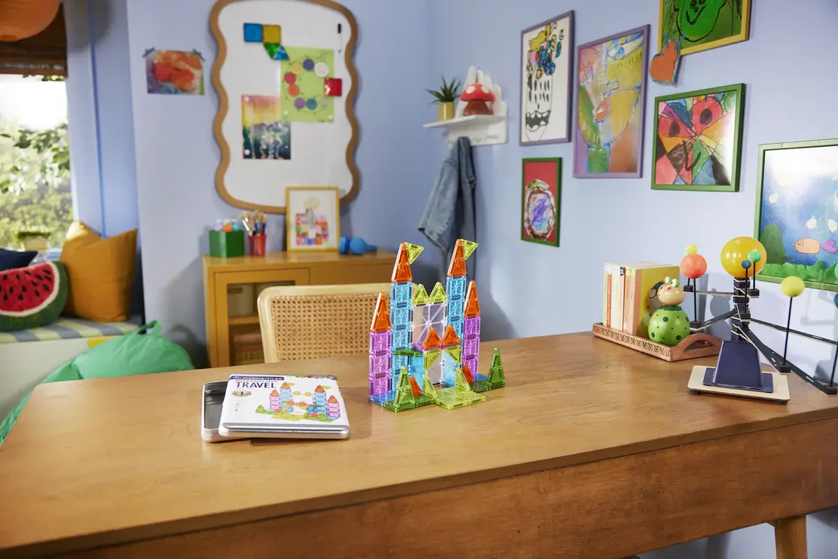 Magna-Tiles Magna-Tiles MicroMAGS Travel Deluxe Set