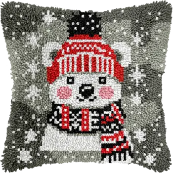 JaCaRou Latch Hook Pillow Polar Bear