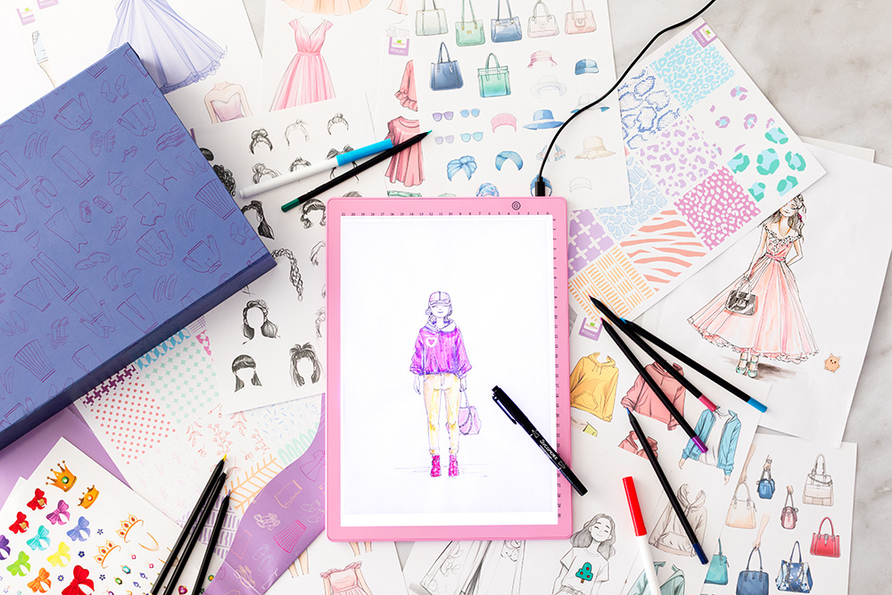 Artissimo Fashion Workshop and LED Light Pad