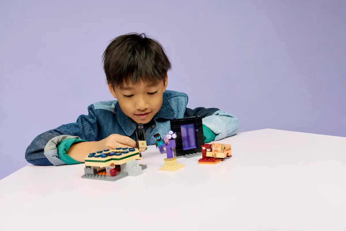 Lego Lego Minecraft Nether & End Portal Journey