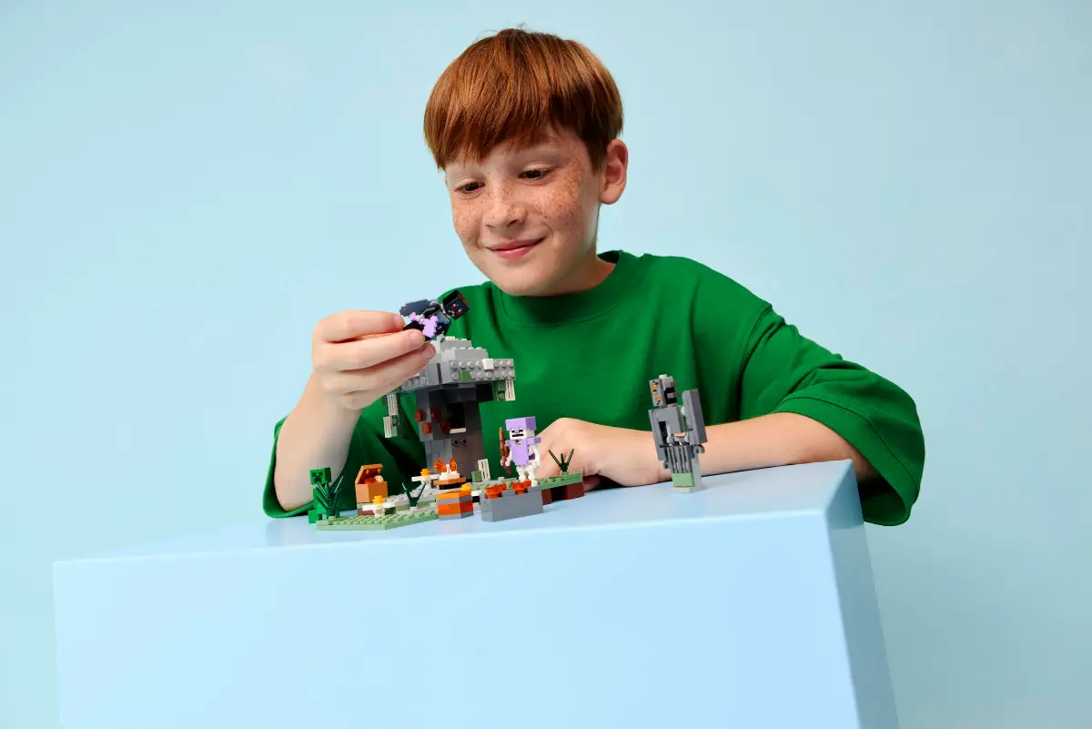 Lego Lego Minecraft The Pale Garden