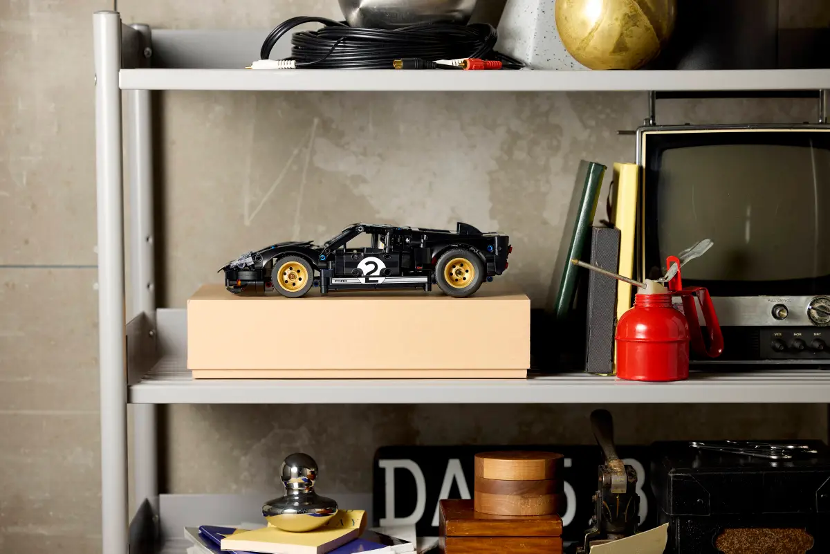 Lego Lego Technic 1966 Ford GT40 MKII Race Car