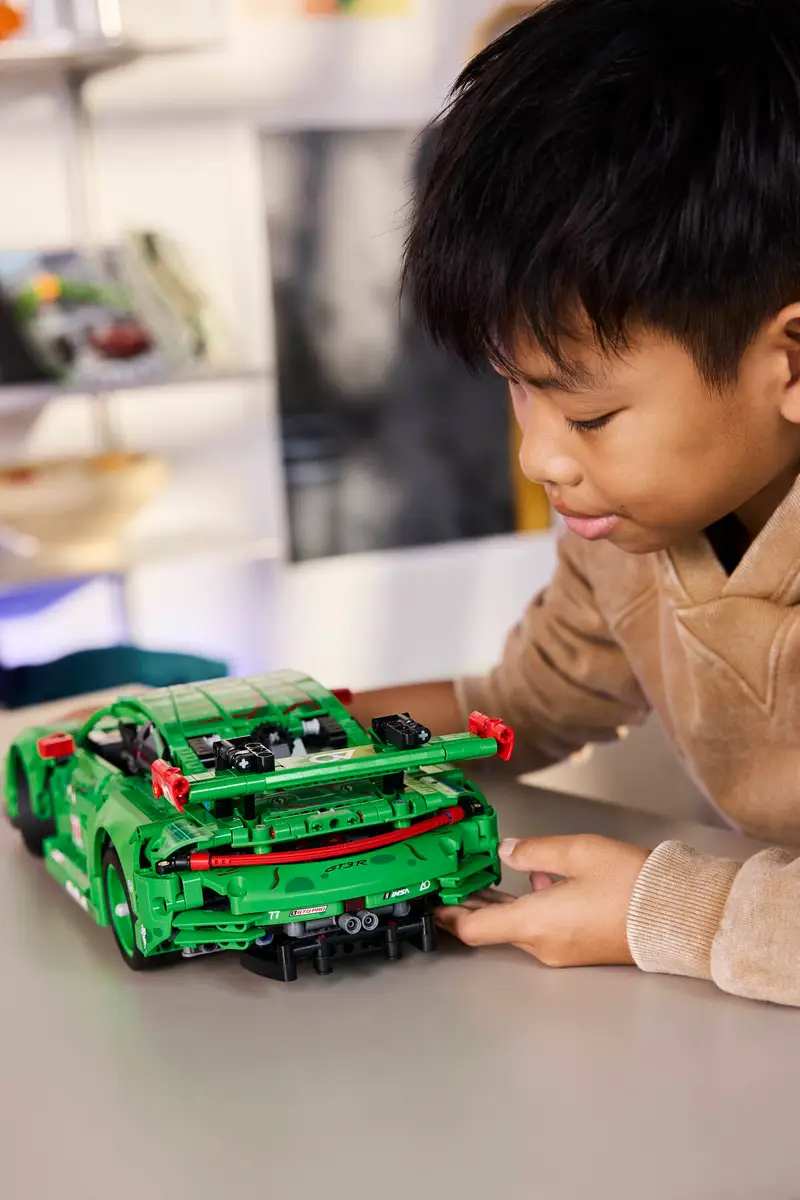 Lego Lego Technic Porsche 911 GT3 R Rexy Racing Car