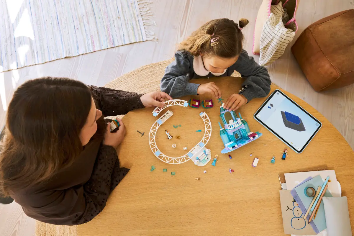 Lego Lego Disney Elsa's Ice Castle & Snow Ride