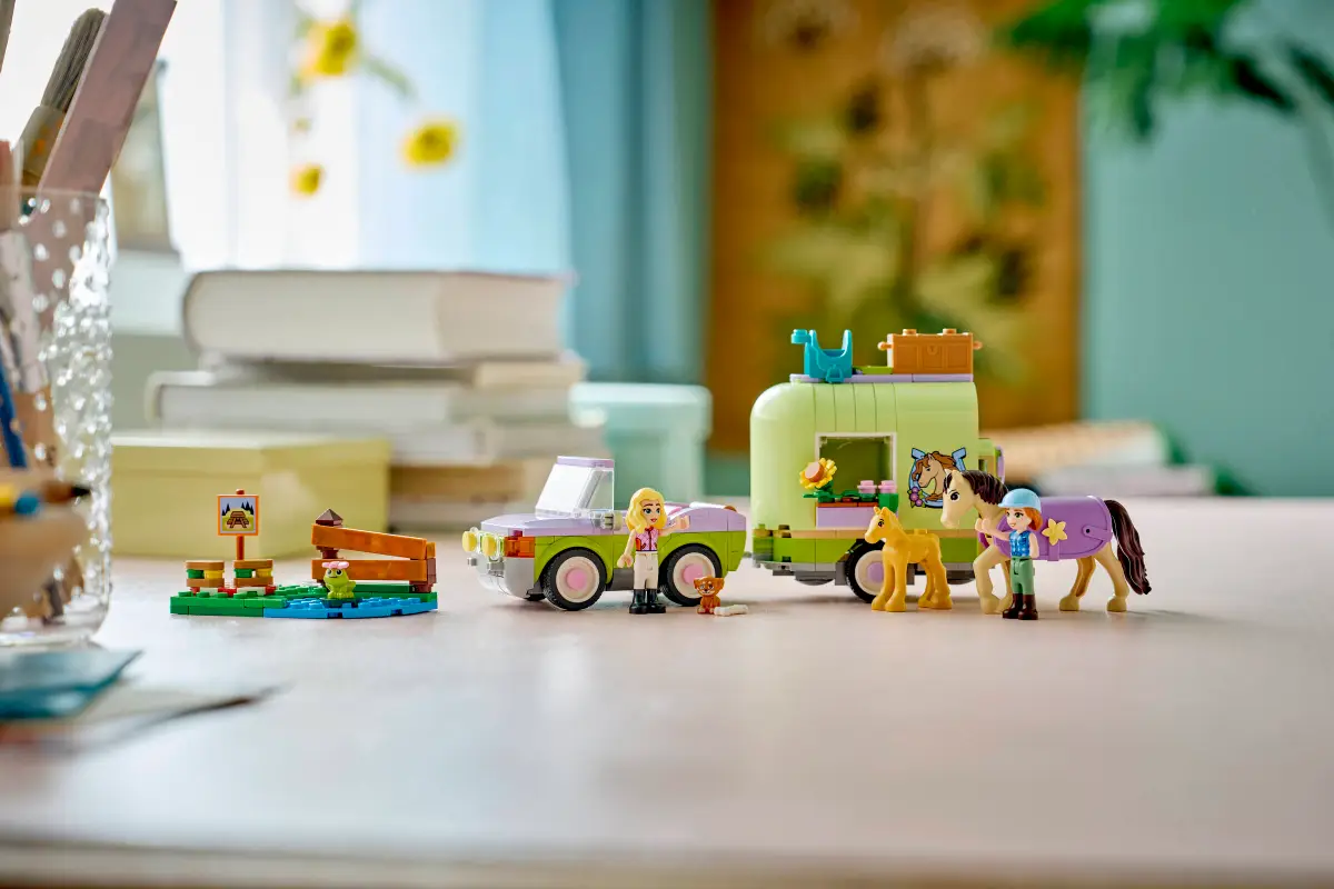 Lego Lego Friends Horse and Foal Trailer