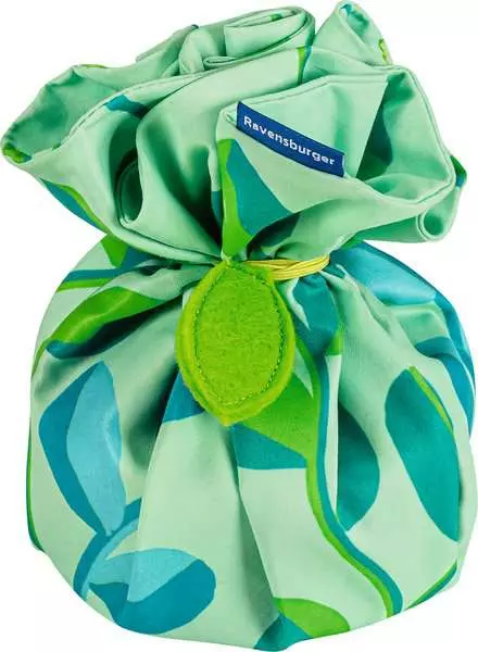 Play + 3 in 1 Stacking Cups: Bird's Nest